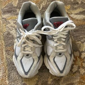 New Balance 9060 in Rain Cloud Size 7 men 8.5 women